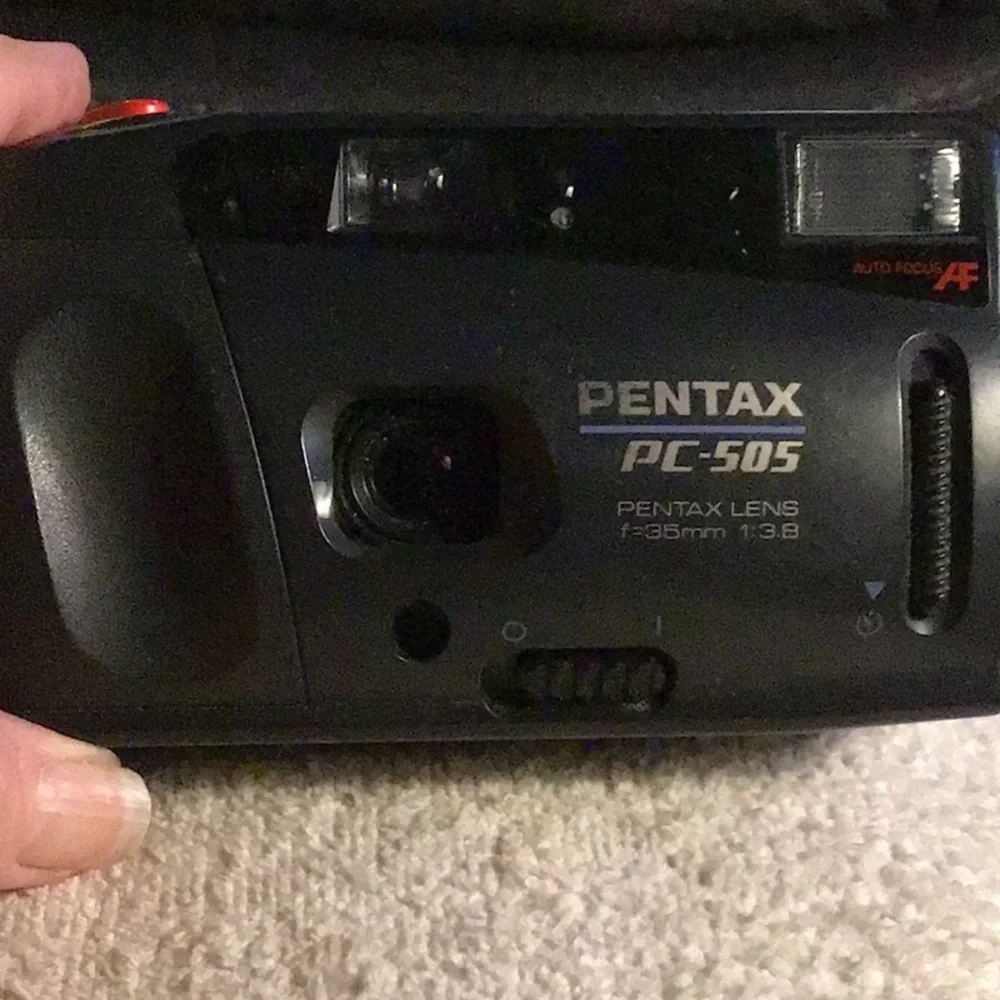 Pentax PC-505 Point & Shoot Black Camera 35mm